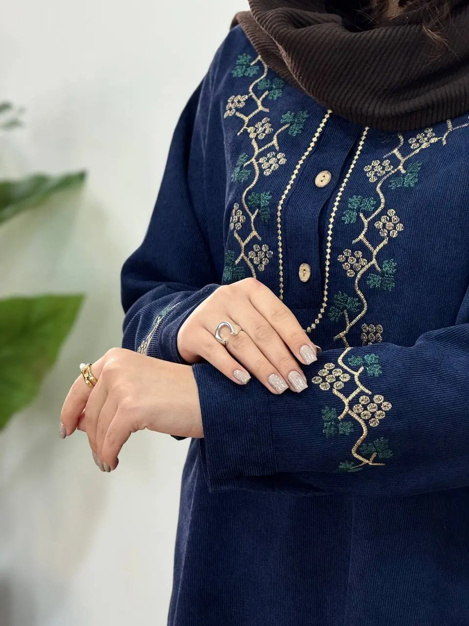 مانتو پاییزه گلدوزی آشیان